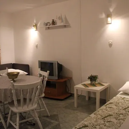 Spacek Apartment Starigrad Paklenica